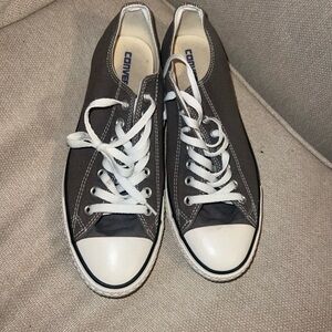 Men’s Converse Sz 9